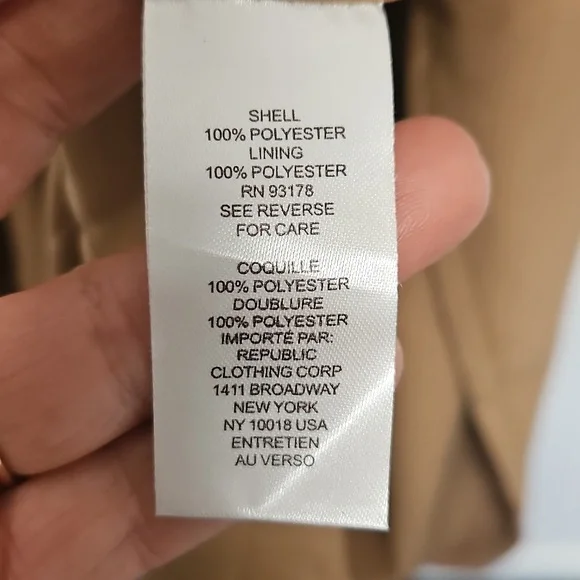 Elie Tahari Lightweight trench coat. - Picture 6 of 7